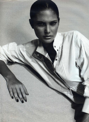 Catherine McNeil pic #105975