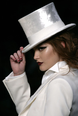 Catherine McNeil pic #104658