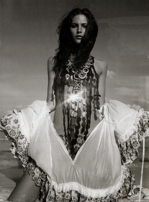 Catherine McNeil pic #108186