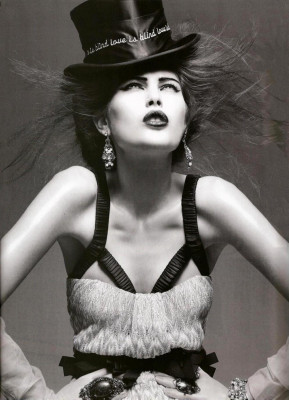 Catherine McNeil pic #103883