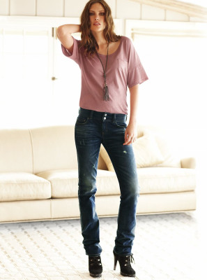 Catherine McNeil pic #230589