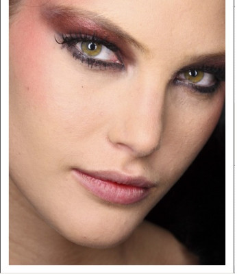 Catherine McNeil pic #170004