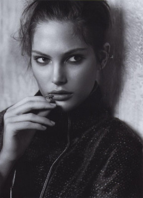 Catherine McNeil pic #104418