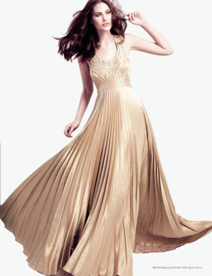 Catherine McNeil pic #104657