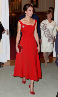 Catherine, Duchess of Cambridge pic #880368