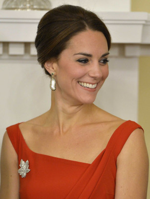 Catherine, Duchess of Cambridge pic #880370