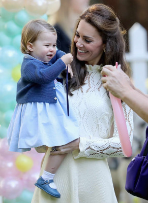 Catherine, Duchess of Cambridge pic #880372