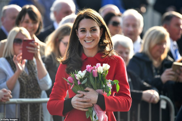 Catherine, Duchess of Cambridge pic #1112493