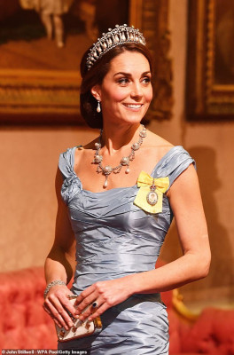 Catherine, Duchess of Cambridge pic #1084805