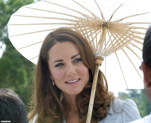 Catherine, Duchess of Cambridge pic #532145