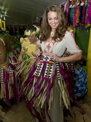Catherine, Duchess of Cambridge pic #534085