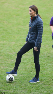 Catherine, Duchess of Cambridge pic #1112490