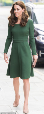 Catherine, Duchess of Cambridge pic #1129553
