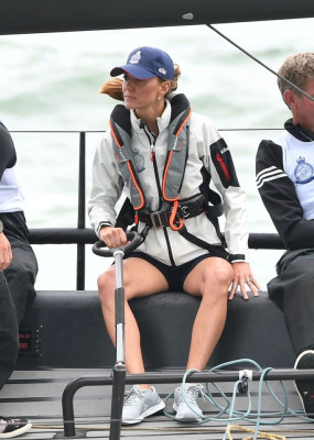 Catherine, Duchess of Cambridge pic #1174116
