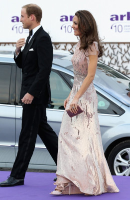 Catherine, Duchess of Cambridge pic #385373