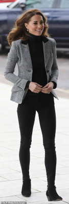 Catherine, Duchess of Cambridge pic #1084795