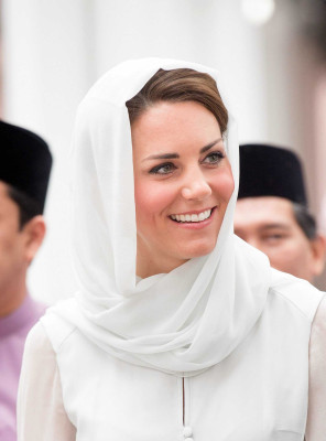 Catherine, Duchess of Cambridge pic #532549