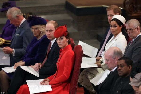 Catherine, Duchess of Cambridge pic #1114739
