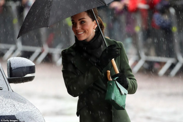 Catherine, Duchess of Cambridge pic #1113031
