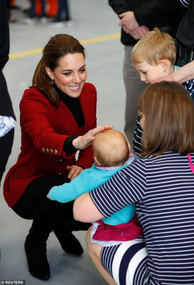Catherine, Duchess of Cambridge pic #1132274