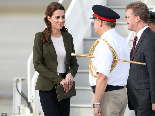 Catherine, Duchess of Cambridge pic #1092295