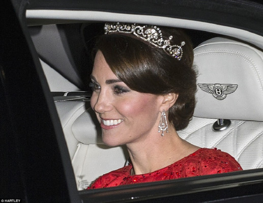 Catherine, Duchess of Cambridge pic #805851