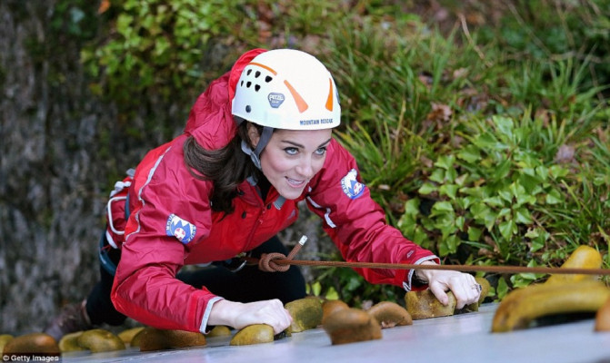 Catherine, Duchess of Cambridge pic #815495