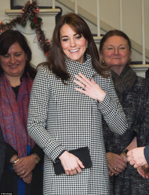 Catherine, Duchess of Cambridge pic #818955