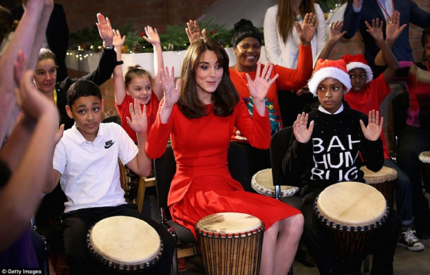 Catherine, Duchess of Cambridge pic #820184