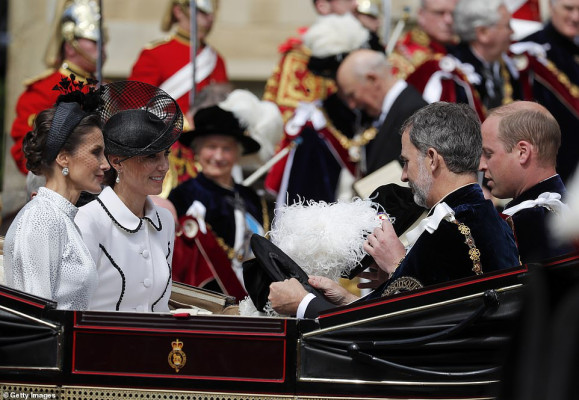 Catherine, Duchess of Cambridge pic #1146912