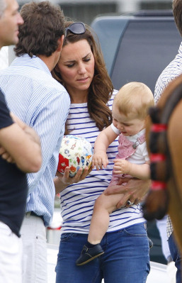 Catherine, Duchess of Cambridge pic #715942