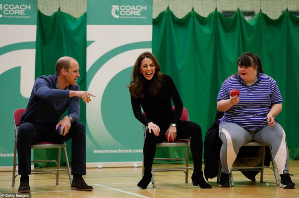 Catherine, Duchess of Cambridge pic #1084798