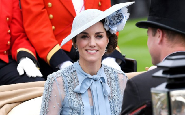 Catherine, Duchess of Cambridge pic #1146911