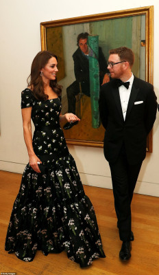 Catherine, Duchess of Cambridge pic #1114987