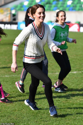Catherine, Duchess of Cambridge pic #1112501