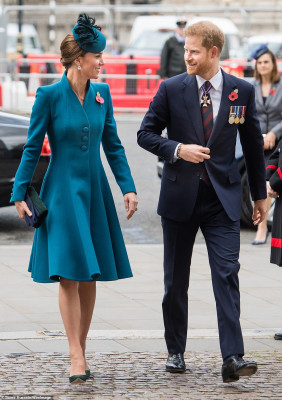 Catherine, Duchess of Cambridge pic #1126783