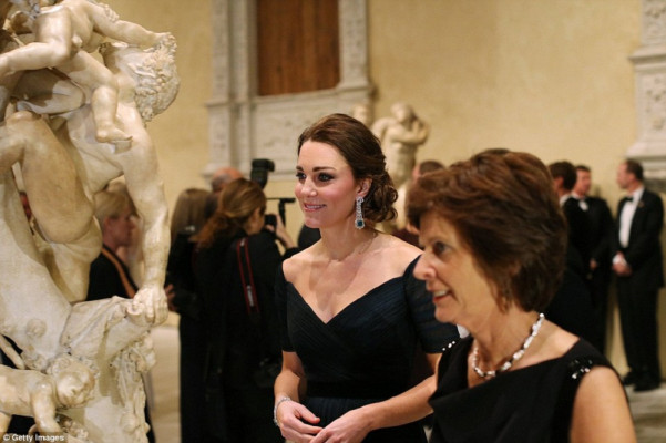 Catherine, Duchess of Cambridge pic #748315