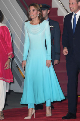 Catherine, Duchess of Cambridge pic #1195714
