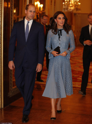 Catherine, Duchess of Cambridge pic #970243