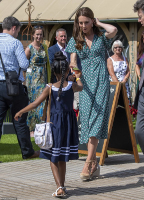 Catherine, Duchess of Cambridge pic #1154008