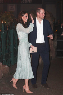 Catherine, Duchess of Cambridge pic #1112474