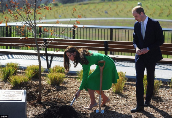 Catherine, Duchess of Cambridge pic #693284
