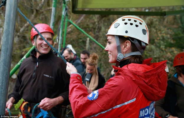 Catherine, Duchess of Cambridge pic #815509
