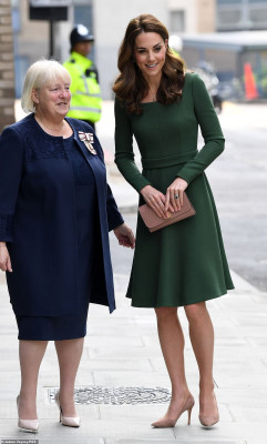 Catherine, Duchess of Cambridge pic #1129596