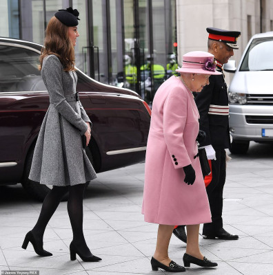 Catherine, Duchess of Cambridge pic #1116535