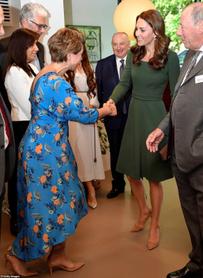 Catherine, Duchess of Cambridge pic #1129595