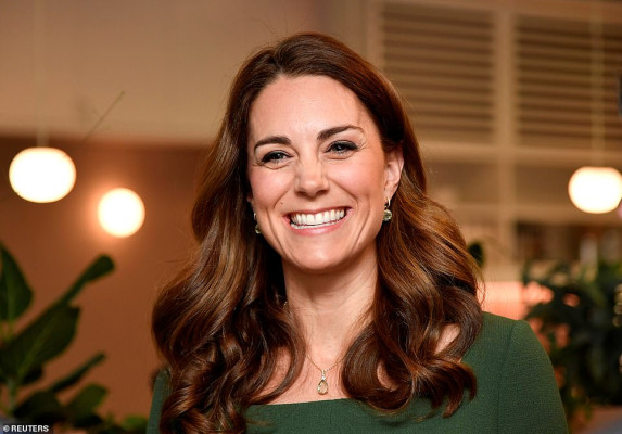 Catherine, Duchess of Cambridge pic #1129599