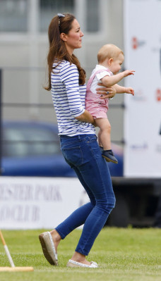 Catherine, Duchess of Cambridge pic #715944