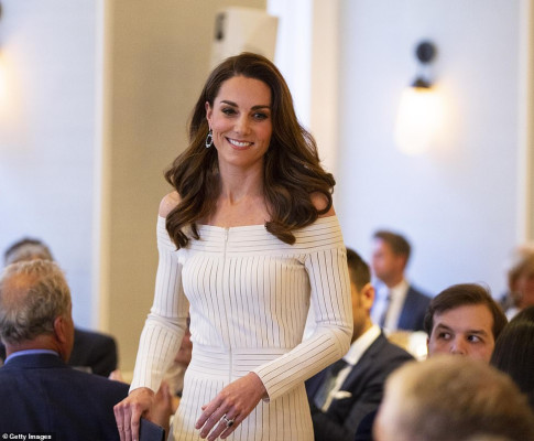 Catherine, Duchess of Cambridge pic #1145897