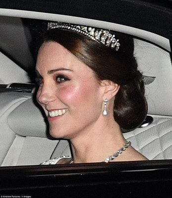 Catherine, Duchess of Cambridge pic #988014